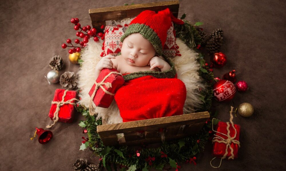 Bambini e regali di natale (© Pixabay)