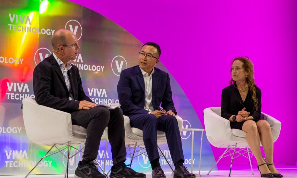 George Zhao, CEO di HONOR al VivaTech2024 - HONOR ha presentato la rivoluzionaria architettura AI a quattro livelli al VivaTech 2024