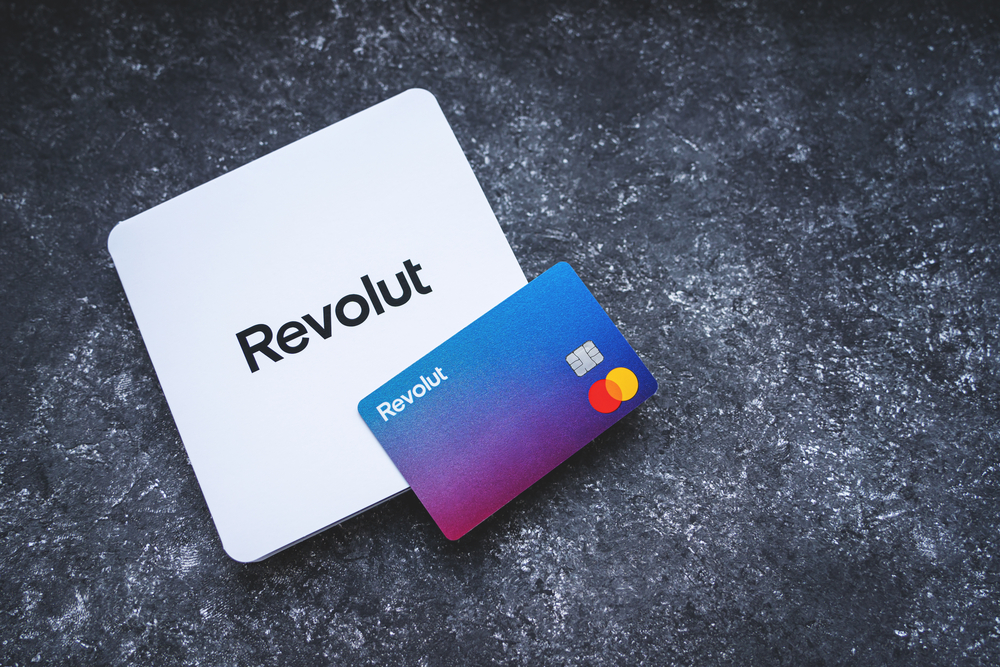 Revolut e carta di debito - Revolut trasforma le tue spese quotidiane in viaggi con RevPoints