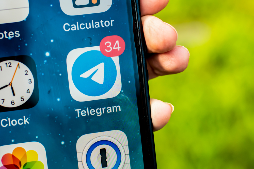 App Telegram su smartphone - Il lato oscuro della privacy su Telegram