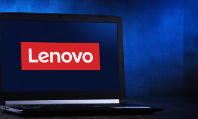 Laptop con logo Lenovo - Lenovo svela i nuovi dispositivi AI al Lenovo Innovation World 2024