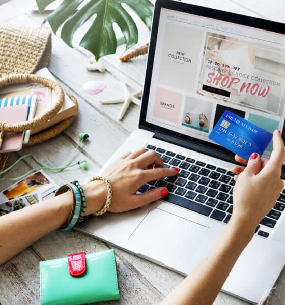 Acquisti online per i saldi