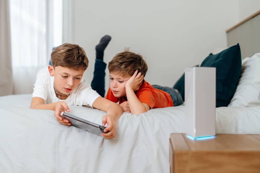 Msi Roamii BE Pro - lifestyle