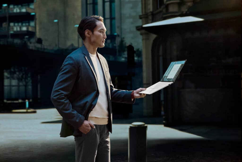 ASUS ExpertBook Ultra