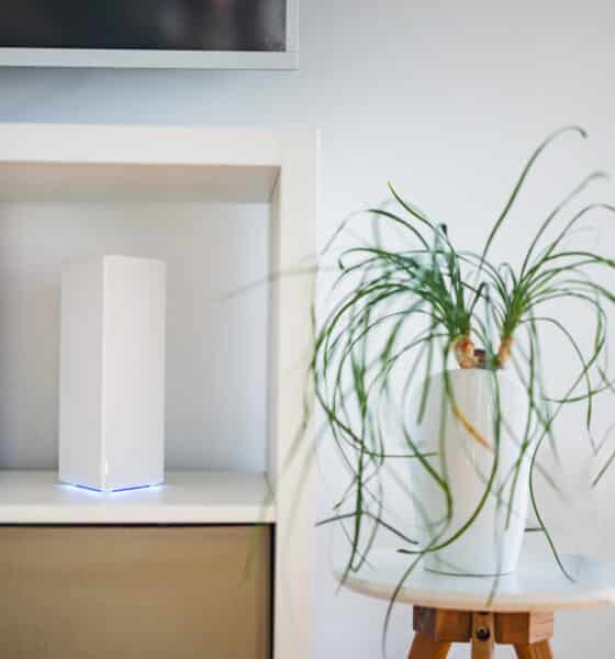 Il Roamii BE Pro Mesh System Wi-Fi 7 di MSI integrato con l'arredamento